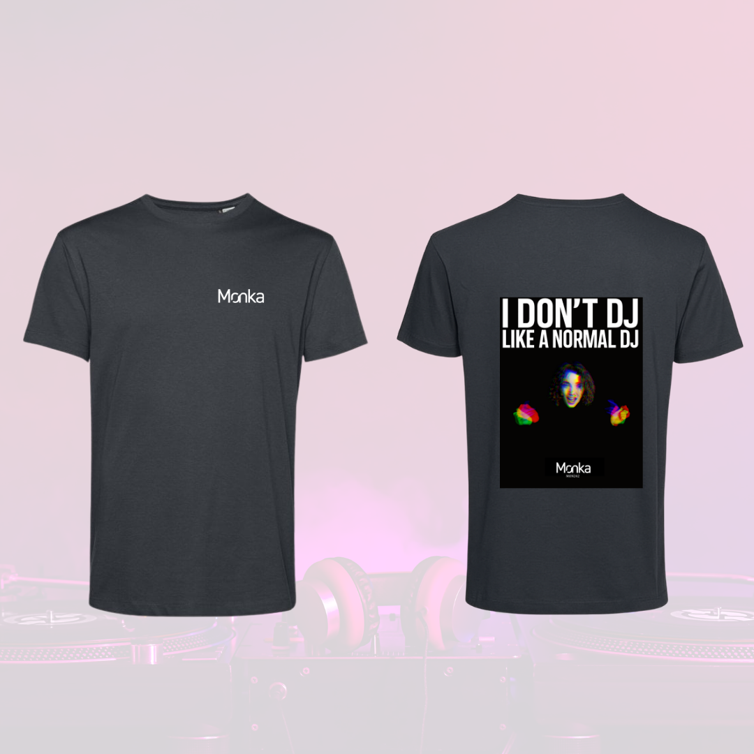 MONKA - Original Design (243) - T-shirt