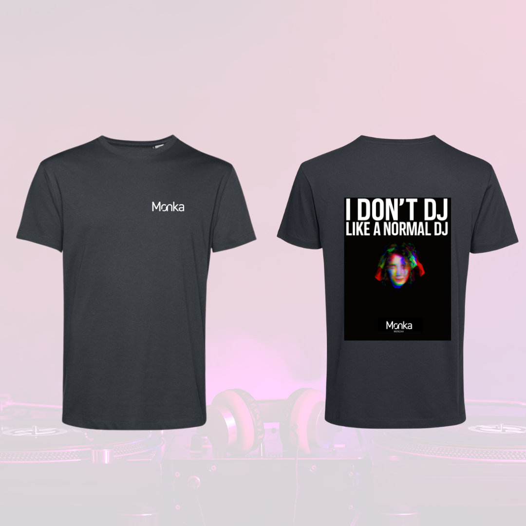 MONKA - Original Design (244) - T-shirt