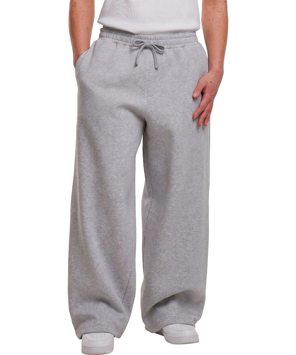 Wide-leg sweatpants