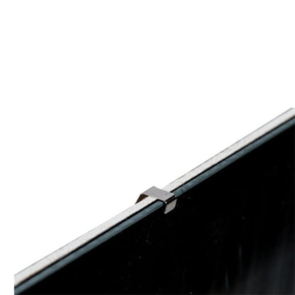 Clip detail