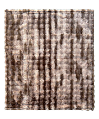 Luxury faux fur heated throw (127 x 152cm)